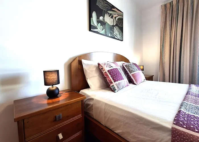 Marina Plaza Apartment