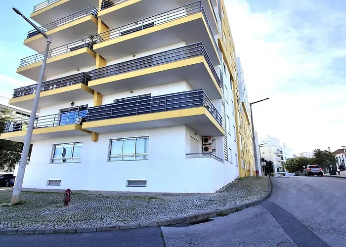 Marina Plaza