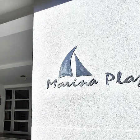 Marina Plaza Appartement *