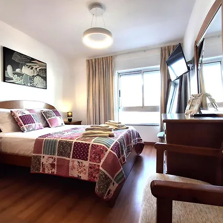 Marina Plaza Appartement *